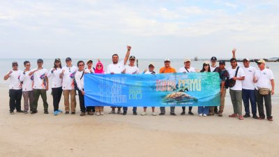 Kesinambungan Suzuki Sosialisasi Clean Up The World Memang Tak Terbantahkan !