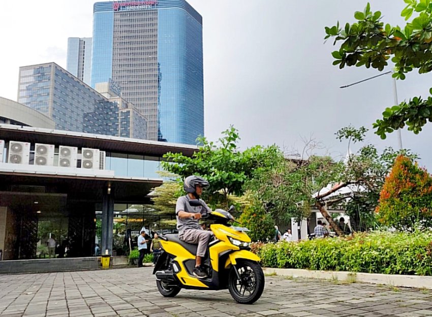 Indomobil eMotor : PERKENALKAN SPRINTO DI SURABAYA, TAMPIL MAKIN DINAMIS & PERFORMA RESPONSIF