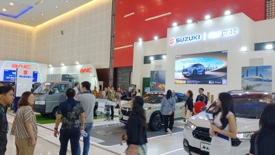 MAKSIMALKAN KEUNTUNGAN PELANGGAN, SUZUKI BERIKAN MARVELOUS DEALS PADA GIIAS SURABAYA 2025