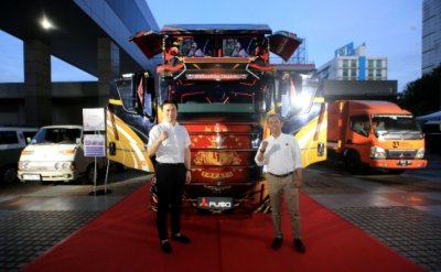 Mr. Kei Kubota - Sales &amp; Marketing Director PT Krama Yudha Tiga Berlian Motors &amp; Bapak Aji Jaya – Sales &amp; Marketing Director PT Krama Yudha Tiga Berlian Motors.