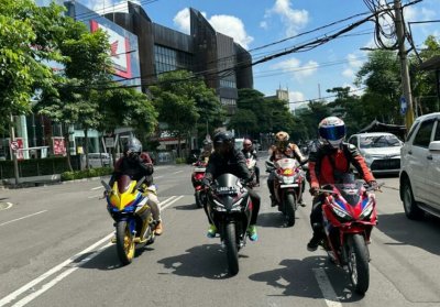 CBR250RR Fun Riding, Konsumen CBR Pacu Adrenalin Di Sirkuit GBT Surabaya