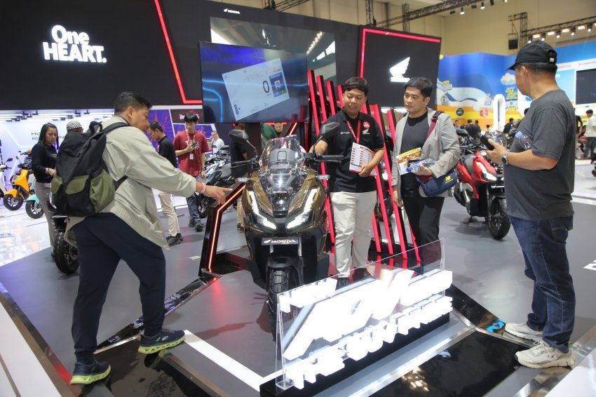 ‎Komunitas Honda ADV Malang Ramaikan Launching New Honda ADV160 di Malang Town Square ‎