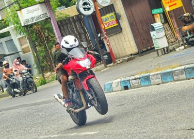 Kawasaki Ninja Mono 250, Surabaya : TUNGGANGAN SATLANTAS EKSPRESI HOBI LAWAS