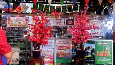 PT. Jatim Partindo Utama - Distributor Option Part : SAMBUT IMLEK DENGAN POHON ANGPAO, CAMPAIGN KONSUMEN AGAR PEDULI MERAWAT MOTOR &amp; MATICNYA