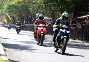 Kejurprov Road Race Jatim 2020. Kompetisi didominasi mesin 125 cc dan 150 cc fuel injection. 