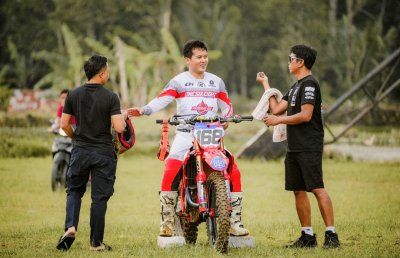 Pangeran Nurhikmah Putra Jaya. Hampir selama dua bulan, melangsungkan Training Center di Onesixeight Motocross Circuit, persiapan spesial hadapi event Tegal mendatang.