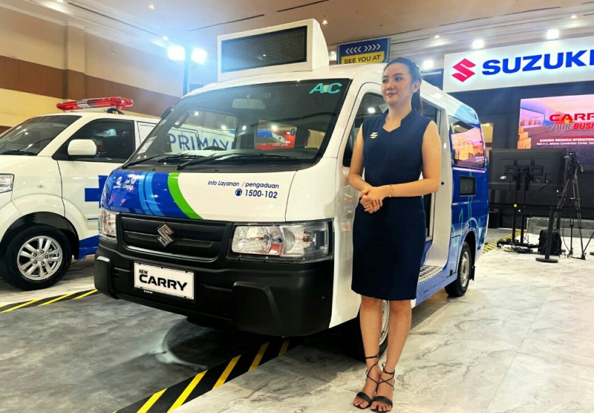 PERINGATI HARI ANGKUTAN NASIONAL, KAROSERI SUZUKI CARRY WARNAI ANGKOT JAKARTA