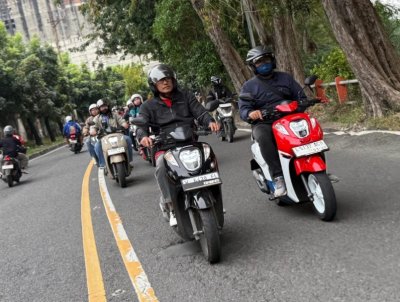 Genio Ride &amp; Chill City Rolling, Ajak Anak Muda Surabaya Tampil Stylish Sambil Jelajahi Ikon Kota dengan #Cari_Aman