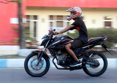 CB 150R Kreasi RAT Motorsport, Sidoarjo. Up grade performa terukur, memenuhi kebutuhan remaja milenial penghobi kecepatan.