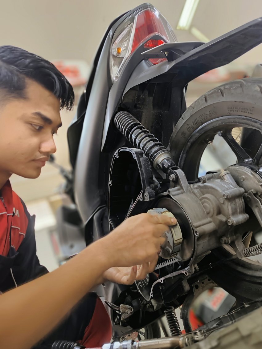 INI ISTIMEWANYA SERVICE MATIC DI YAMAHA DUPAK  !