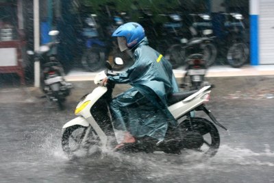 Yamaha Jatim : KELAR MENGHAJAR BANJIR ? PERHATIKAN CARA MENGATASINYA BERIKUT INI