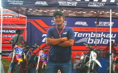 Catatan H. Adi Lukito Owner Rizqy Motor Boss Mild Tembakau Balap MX, Pasuruan : CROSSER BELIA LAYAKNYA KERTAS PUTIH