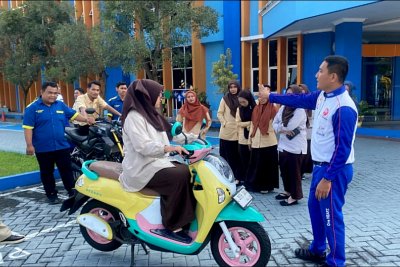 Perkuat Peran Pendidik, MPM Honda Jatim Edukasi Guru SMK Muhammadiyah 1 Kepanjen tentang Keselamatan Berkendara