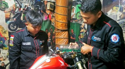 RAT Motorsport, Sidoarjo : DUKUNG LEMBAGA PENDIDIKAN MENGUJI INOVASI SUPLEMEN BBM BERBAHAN DASAR PLASTIK