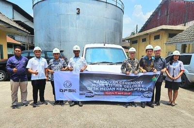 Serah Terima Unit Kendaraan Gelora E Kepada PT.  Perkebunan Nusantara IV