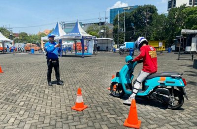 GIAT EDUKASI SAFETY RIDING, YAMAHA STSJ AJAK KOMUNITAS JAGA KESELAMATAN BERKENDARA