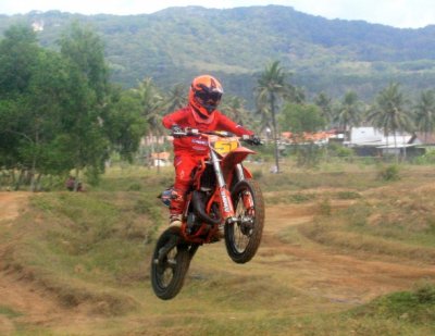 Raditya Crosser 65 cc - Rizqy Motor Boss Mild Tembakau Balap MX GTX Team, Pasuruan : PETARUNG SEJATI, SUKSES MELAYANI PUSARAN AKSI CROSSER 85 CC