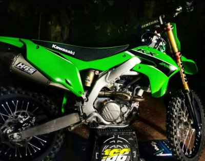 Kawasaki KX 250F Onesixeight Motocross Team. Amunisi baru, hadapi Onesixeight Indiel Motocross Grasstrack Openchampionship 2022, Karanganyar &amp; spesial diturunkan buat laga mudrace. 