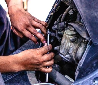 Yamaha STSJ : BEGINI CARA MUDAH MENGECEK KELAYAKAN BUSI MOTOR &amp; MATIC