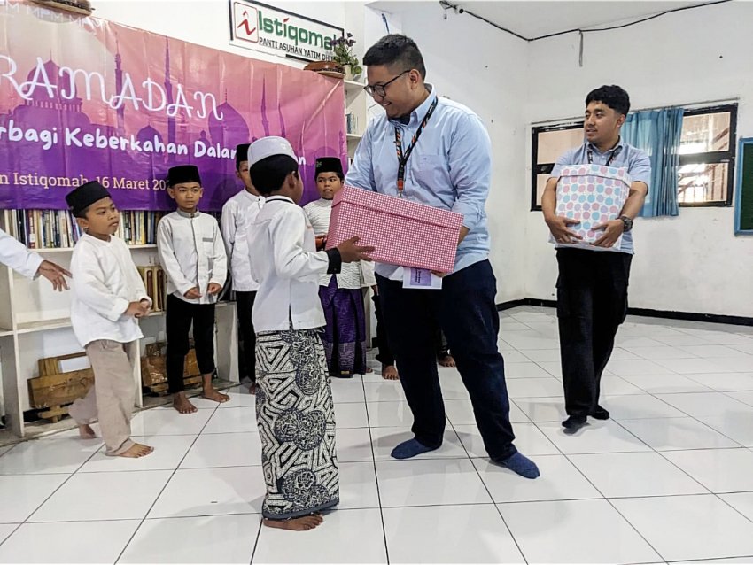 Semangat Ramadan, Karyawan MPM Honda Jatim Salurkan Donasi dan Edukasi ke Panti Asuhan