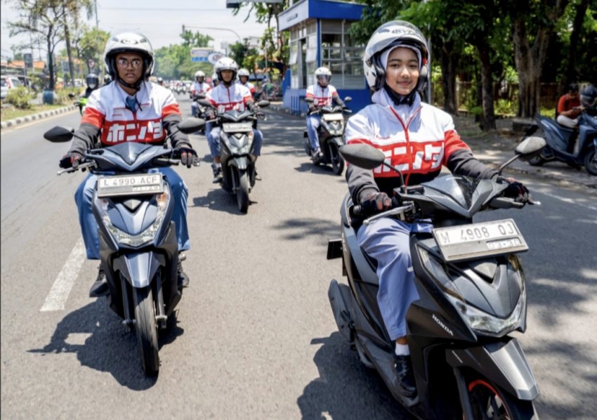 Seru-seruan Bareng Honda BeAT di SMK Telkom Sidoarjo, Pelajar Antusias Ikuti BeAT Irit Challenge