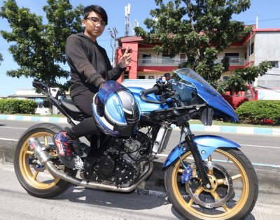 Alvien owner GSX R150. Serius akan melanjutkan ke even drag bike kelas bracket 9 detik. 