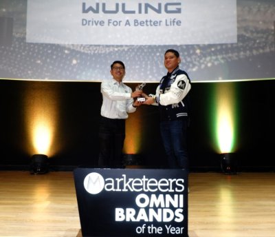 Wuling Air ev Mendapat Penghargaan Marketeers OMNI Channel Brands of the Year 2023