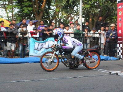ARYA SAPUTRA PECAH TELUR HEREX 300, TOREHKAN BEST TIME 6,6 DETIK ! PACU KUDA BESI TEAM MANA ?