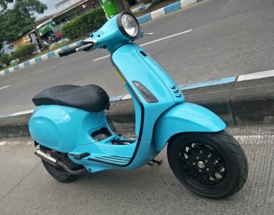Piaggio Primavera 150 3V. Tampilan luar makin bengis, mengimbangi performa mesin yang telah diupgrade. 