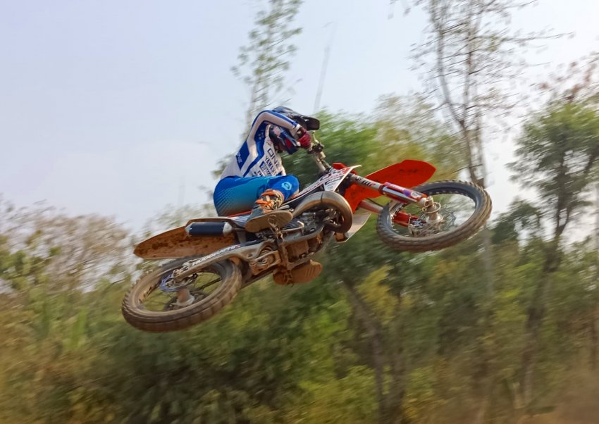 ‎M. RADITYA RIZQY MOTORSPORT YAMAHA, KINI DIMENTORI DELVINTOR, JELANG HADAPI KEJURNAS MOTOCROSS 2025 PUTARAN 7