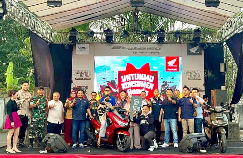Meriah ! Pengundian UKH di Lumajang Hadiahkan Honda PCX160 CBS untuk Konsumen Beruntung