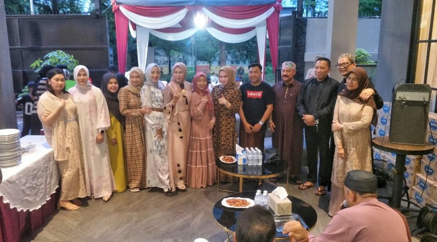 H. RUDI HK BERSAMA JK ONE BRAWIJAYA, GELAR BUKBER & BAGI DONASI KE YATIM PIATU