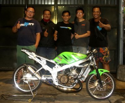 Seven Luck B-Joss Racing Team, Surabaya. Reinkarnasi legend drag bike Surabaya, persiapan gacoan tanpa syarat.