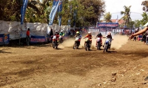 Kratingdaeng Jembrana Grasstrack Series 2019, Jembrana, Bali. Menjadi media paling strategis kaderisasi pembalap grasstrack pemula pulau Dewata.  