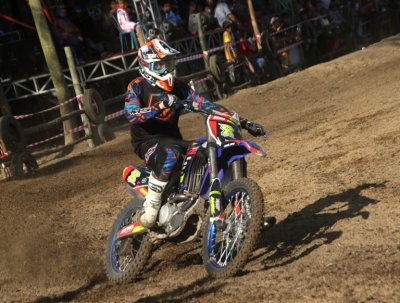 Lewis Cornish AMRF Jatim MX - GTX Team. Makin penasaran dengan tipikal teknikal sirkuit Rizqy Motor Boss Mild, Pasuruan. 