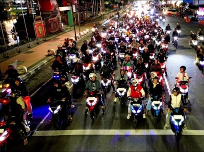 Ratusan Komunitas Ramaikan Vario 125 Night Ride