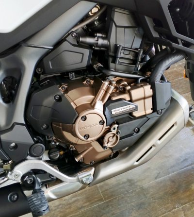 PERFORMA & FITUR ANDALAN CRF 1100L AFRICA TWIN