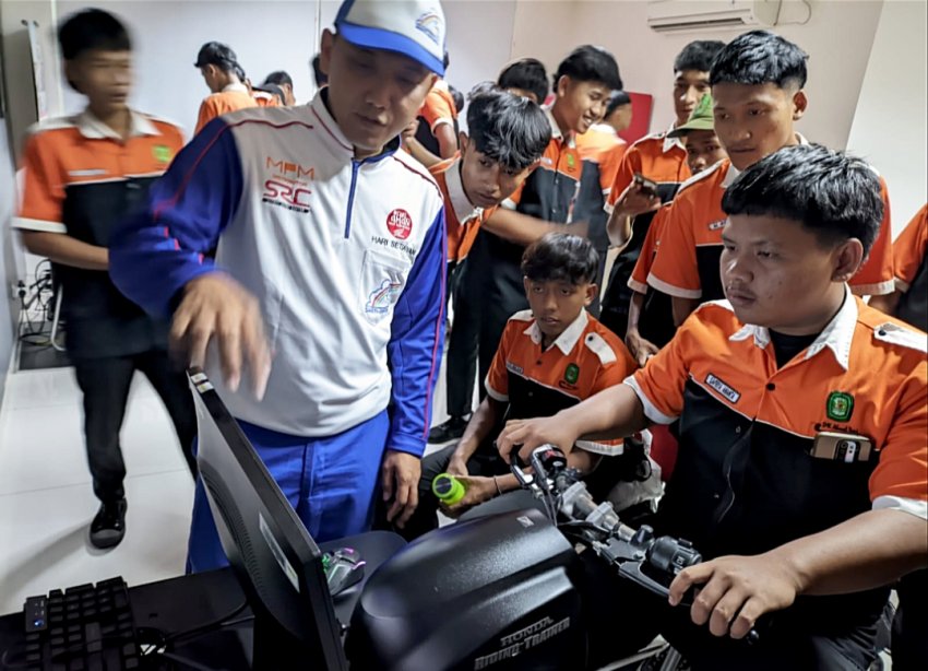#Cari_Aman untuk Pelajar, Pastikan 17 Tahun dan Punya SIM