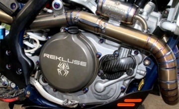 CARBON PELINDUNG COVER WATERPUMP