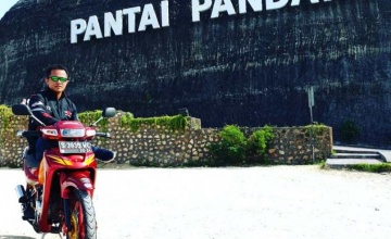Devit Festia S - Bikers Jombang Satria Club : ISTRI PERTAMA TETTY & ISTRI KEDUA SI SUZI