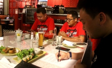 Dmillers Racing Team - Mega Team Karapan, Surabaya : GELAR TANDA TANGAN MOU & SULTAN HEREX DIKONTRAK 1 MILIAR, TERBESAR DI SEJARAH KARAPAN INDONESIA