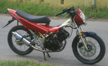 Suzuki Satria F 150, Sidoarjo : TETAP SENYUM MESKIPUN RIVAL DENGAN HEREX