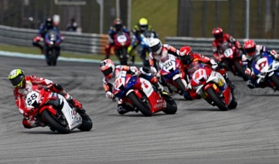 Aksi Kencang Pebalap Astra Honda Taklukkan Podium ARRC Sepang