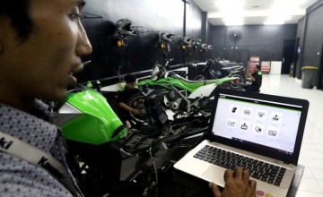 Kawasaki Vehicle Communication System : BAJET SERVICE TAK BENGKAK & BELI KAWASAKI SECOND TAK LAGI KHAWATIR