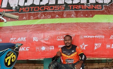 Semido Malayen Max - Crosser Papua : INTENS MENGASAH SKILL DI NUGROHO MOTOCROSS TRAINING, TARJET JADI TERBAIK DI PAPUA
