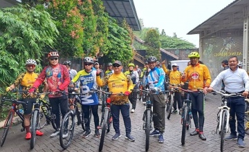 TAMPIL BEDA, ANNIVERSARY PANGERAN RIZQY MOTORSPORT, DIMERIAHKAN GOWES & BUKA BERSAMA