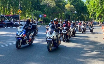 Komunitas HAI Chapter Surabaya Warnai Launching New Honda ADV160 di Surabaya