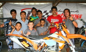 BAHAYA ! JOHNY PRANATA MERAPAT DI 76 MX TEAM HARIMAU SUMATERA