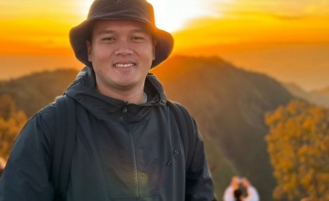 PUBLIC MASIH TAK PERCAYA, NAPAK TILAS SANG PANGERAN KE PEGUNUNGAN, JADI MOMENTUM GANTUNG  HELM !