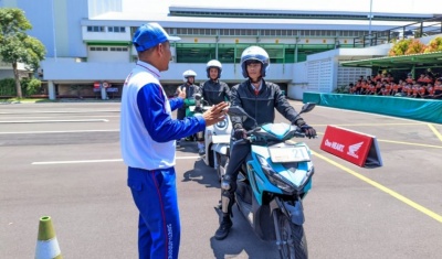 Jago #Cari_Aman Biar Happy, #Cari_Aman Berkendara Bagi Pemula Perhatikan 3 Hal Ini